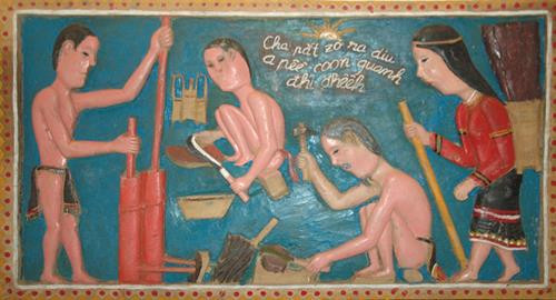 Tranh điêu khắc gỗ của người Cơ tu ảnh 2