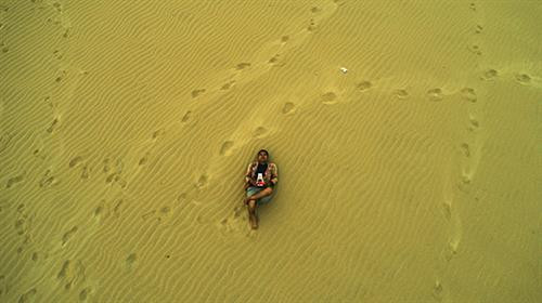 Tận hưởng không gian giữa xung quanh là biển. Ảnh: Minh Hải Tận hưởng không gian giữa xung quanh là biển. Ảnh: Minh Hải
