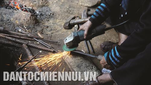 Mài sắc và đánh bóng sản phẩm