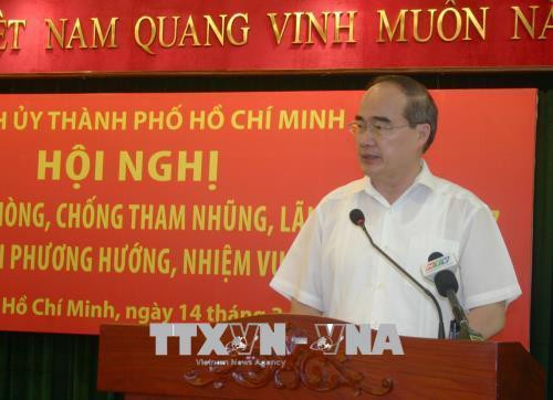 Bí thư Thành ủy Thành phố Hồ Chí Minh Nguyễn Thiện Nhân phát biểu kết luận Hội nghị. Ảnh: Tiến Lực – TTXVN Bí thư Thành ủy Thành phố Hồ Chí Minh Nguyễn Thiện Nhân phát biểu kết luận Hội nghị. Ảnh: Tiến Lực – TTXVN