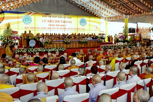 Quang cảnh lễ khánh thành Học viện Phật giáo Việt Nam tại Thành phố Hồ Chí Minh (giai đoạn 1). Ảnh: Thế Anh- TTXVN