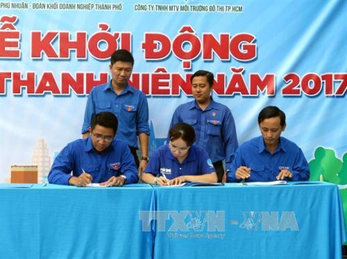 Ký kết chương trình phối hợp giữa Công ty TNHH MTV Môi Trường Đô Thị Thành phố Hồ Chí Minh và quận Đoàn Phú Nhuận. Ảnh: Hoàng Hải - TTXVN Ký kết chương trình phối hợp giữa Công ty TNHH MTV Môi Trường Đô Thị Thành phố Hồ Chí Minh và quận Đoàn Phú Nhuận. Ảnh: Hoàng Hải - TTXVN