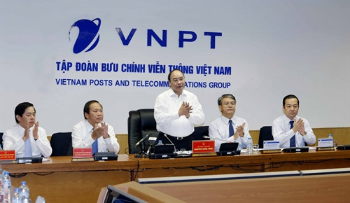 Sáng 4/8/2016, tại Hà Nội, Thủ tướng Nguyễn Xuân Phúc làm việc với Tập đoàn Bưu chính Viễn thông Việt Nam (VNPT). Ảnh: An Đăng - TTXVN