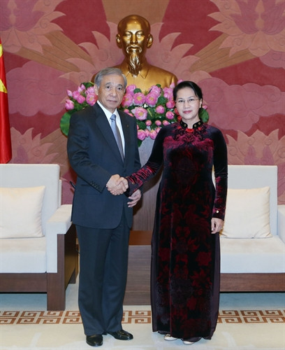 Chủ tịch Quốc hội Nguyễn Thị Kim Ngân tiếp ông Osawa Masaaki, Thống đốc tỉnh Gunma (Nhật Bản) đang thăm và làm việc tại Việt Nam. Ảnh: Phạm Kiên – TTXVN