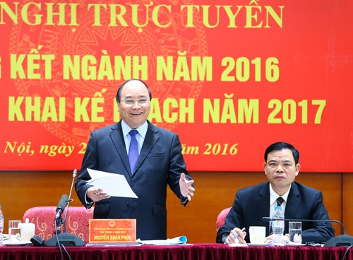 Thủ tướng Nguyễn Xuân Phúc phát biểu chỉ đạo hội nghị. Ảnh: Thống Nhất-TTXVN