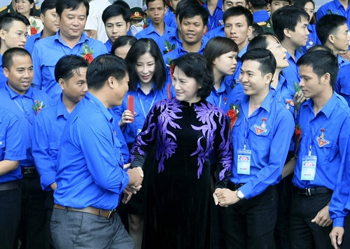 Chủ tịch Quốc hội Nguyễn Thị Kim Ngân với các đại biểu. Ảnh: Phạm Kiên - TTXVN