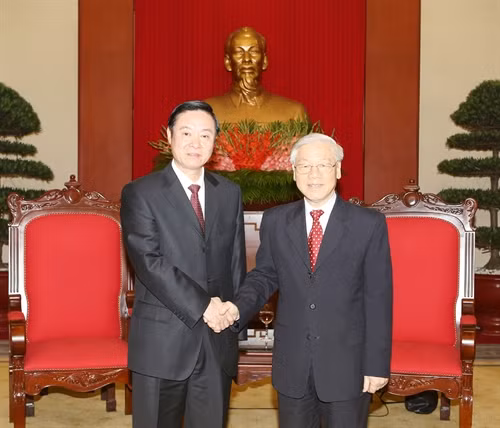 Tổng Bí thư Nguyễn Phú Trọng tiếp đồng chí Lưu Kỳ Bảo, Uỷ viên Bộ Chính trị, Bí thư Ban Bí thư, Trưởng ban Tuyên truyền Trung ương Đảng Cộng sản Trung Quốc sang thăm và tham dự Hội thảo Lý luận giữa hai Đảng lần thứ 12. Ảnh: Trí Dũng – TTXV