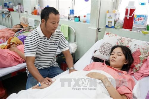 Thai phụ được chăm sóc điều trị sau phẫu thuật. Ảnh: Phương Vy-TTXVN Thai phụ được chăm sóc điều trị sau phẫu thuật. Ảnh: Phương Vy-TTXVN