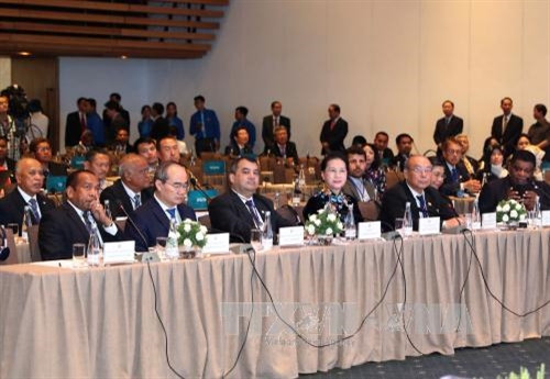 Chủ tịch Quốc hội Nguyễn Thị Kim Ngân và các đại biểu dự hội nghị. Ảnh: Trọng Đức – TTXVN Chủ tịch Quốc hội Nguyễn Thị Kim Ngân và các đại biểu dự hội nghị. Ảnh: Trọng Đức – TTXVN