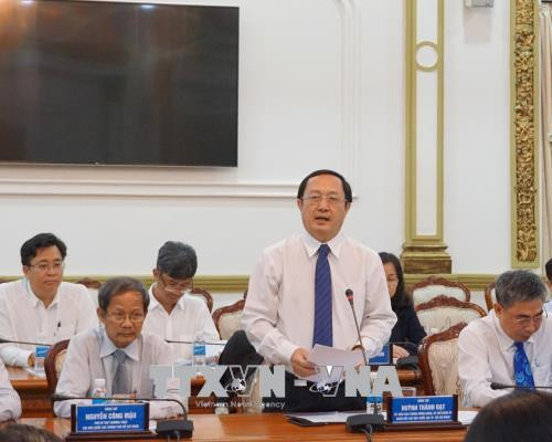 Giám đốc Đại học quốc gia Thành phố Hồ Chí Minh Huỳnh Thành Đạt phát biểu. Ảnh: Thu Hoài – TTXVN Giám đốc Đại học quốc gia Thành phố Hồ Chí Minh Huỳnh Thành Đạt phát biểu. Ảnh: Thu Hoài – TTXVN