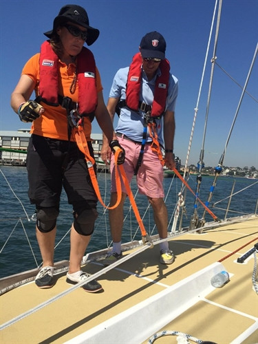 Trải nghiệm đi thuyền buồm Clipper trên vịnh Sydney ảnh 6