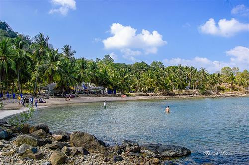 Quần đảo Hải Tặc sở hữu bãi tắm hoang sơ và quyến rũ. Ảnh: news.zing.vn Quần đảo Hải Tặc sở hữu bãi tắm hoang sơ và quyến rũ. Ảnh: news.zing.vn