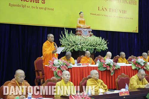 Đại diện Phật giáo Nam tông Khmer phát biểu tại hội nghị