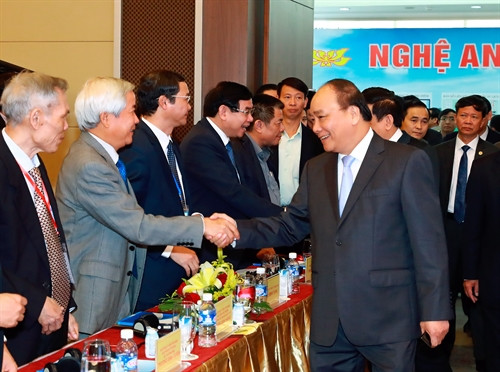 Thủ tướng Nguyễn Xuân Phúc với các đại biểu tham dự hội nghị. Ảnh: Thống Nhất-TTXVN