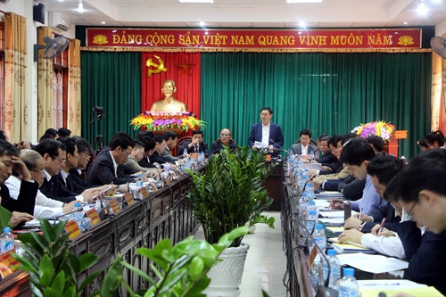 Phó Thủ tướng Vương Đình Huệ phát biểu tại buổi làm việc. Ảnh: Tá Chuyên – TTXVN