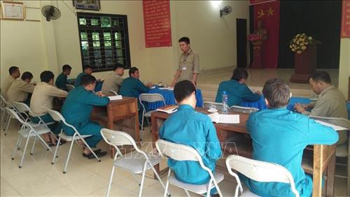 Buổi giao ban của cán bộ, chiến sĩ Ban Chỉ huy Quân sự xã Mường Giàng, huyện Quỳnh Nhai, tỉnh Sơn La. Ảnh: Nguyễn Cường - TTXVN Buổi giao ban của cán bộ, chiến sĩ Ban Chỉ huy Quân sự xã Mường Giàng, huyện Quỳnh Nhai, tỉnh Sơn La. Ảnh: Nguyễn Cường - TTXVN