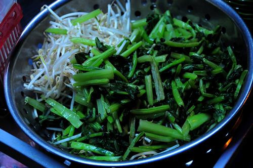 Bún đỏ - món ăn bình dân về đêm nổi tiếng ở Ban Mê ảnh 3