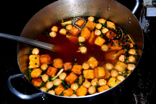 Bún đỏ - món ăn bình dân về đêm nổi tiếng ở Ban Mê ảnh 4