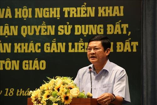 Ông Huỳnh Cách Mạng, Phó Chủ tịch Ủy ban nhân dân Thành phố Hồ Chí Minh phát biểu tại hội nghị. Ảnh: Xuân Dự - TTXVN Ông Huỳnh Cách Mạng, Phó Chủ tịch Ủy ban nhân dân Thành phố Hồ Chí Minh phát biểu tại hội nghị. Ảnh: Xuân Dự - TTXVN