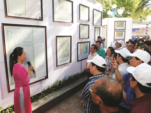 Tỉnh Nghệ An tổ chức khai mạc Triển lãm và trưng bày tư liệu “Hoàng Sa, Trường Sa của Việt Nam - những bằng chứng lịch sử và pháp lý”