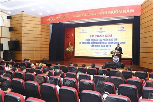 Quang cảnh Lễ trao giải. Ảnh: Minh Quyết - TTXVN Quang cảnh Lễ trao giải. Ảnh: Minh Quyết - TTXVN