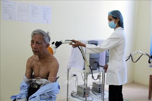 Các trang thiết bị được bố trị hợp lý, dễ sử dụng, luôn sẵn sàng để có thể phục vụ bệnh nhân một cách nhanh nhất. Ảnh: Diệp Anh - TTXVN