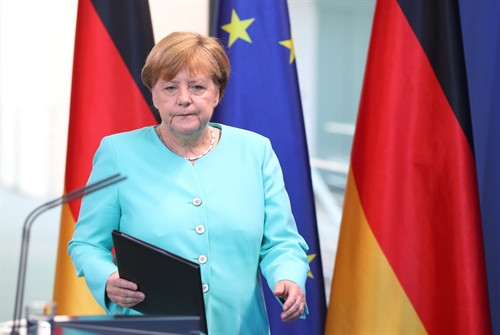 Thủ tướng Đức Angela Merkel cảnh báo các quốc gia thành viên EU cần tránh đưa ra những kết luận vội vàng về việc người dân Anh bỏ phiếu rời khỏi khối, AFP/ TTXVN