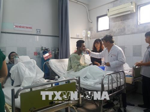 Các nạn nhân của vụ cháy đang được điều trị tại khoa cấp cứu, Bệnh viện Nguyễn Tri Phương. Ảnh: Đinh Hằng - TTXVN Các nạn nhân của vụ cháy đang được điều trị tại khoa cấp cứu, Bệnh viện Nguyễn Tri Phương. Ảnh: Đinh Hằng - TTXVN