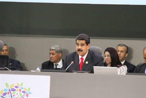 Tổng thống Venezuela Nicolas Maduro phát biểu trong phiên khai mạc hội nghị. Ảnh: Vũ Lê Hà-TTXVN