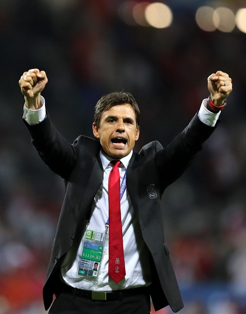 Huấn luyện viên Xứ Wales vui mừng trước chiến thắng của các học trò. EPA/TTXVN