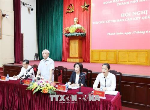 Tổng Bí thư Nguyễn Phú Trọng phát biểu tại buổi tiếp xúc cử tri quận Thanh Xuân và Hà Đông. Ảnh: Trí Dũng –TTXVN