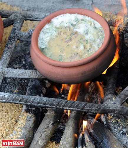 Rươi kho Tứ Kỳ ảnh 5 Rươi kho Tứ Kỳ ảnh 5