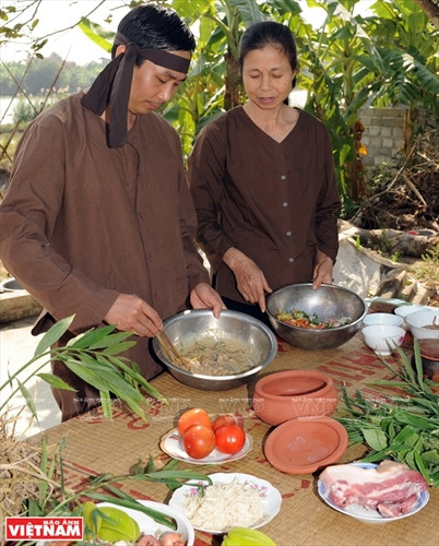Rươi kho Tứ Kỳ ảnh 4 Rươi kho Tứ Kỳ ảnh 4