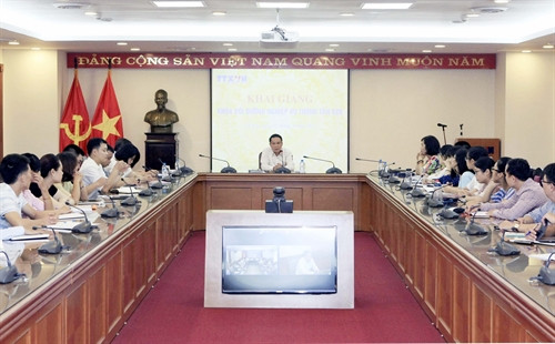 Quang cảnh buổi khai giảng Khoá bồi dưỡng nghiệp vụ Thông tấn K28 tại trụ sở TTXVN, số 5 Lý Thường Kiệt - Hà Nội. Ảnh: Phạm Kiên - TTXVN