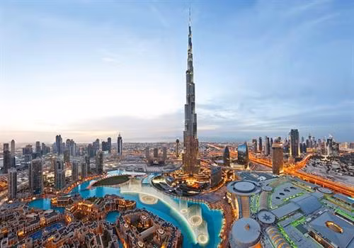 Thuộc nhóm các quốc gia giàu nhất thế giới nhưng UAE vẫn phải khuyến khích người dân tiết kiệm điện. Ảnh: news.zing.vn Thuộc nhóm các quốc gia giàu nhất thế giới nhưng UAE vẫn phải khuyến khích người dân tiết kiệm điện. Ảnh: news.zing.vn