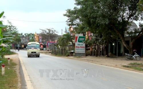 Hệ thống giao thông được nhựa hóa. Ảnh: Văn Tý – TTXVN Hệ thống giao thông được nhựa hóa. Ảnh: Văn Tý – TTXVN