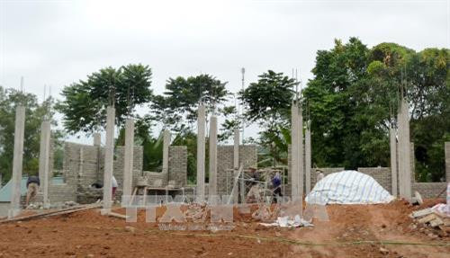 Nhiều cơ sở hạ tầng được đầu tư xây dựng mới. Ảnh: Văn Tý - TTXVN Nhiều cơ sở hạ tầng được đầu tư xây dựng mới. Ảnh: Văn Tý - TTXVN