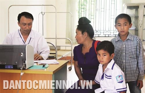 Học sinh, sinh viên là người dân tộc thiểu số ở vùng kinh tế - xã hội khó khăn được miễn chi phí khám, chữa bệnh Học sinh, sinh viên là người dân tộc thiểu số ở vùng kinh tế - xã hội khó khăn được miễn chi phí khám, chữa bệnh
