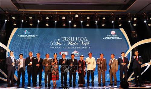 Đại biểu tham dự đêm Gala khai mạc Hội chợ ITE-HCMC 2018. Ảnh: Xuân Khu-TTXVN Đại biểu tham dự đêm Gala khai mạc Hội chợ ITE-HCMC 2018. Ảnh: Xuân Khu-TTXVN