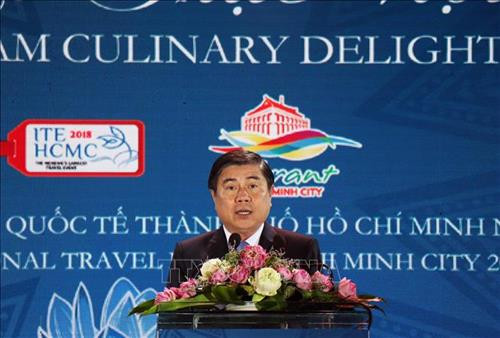 Chủ tịch Ủy ban nhân dân Thành phố Hồ Chí Minh Nguyễn Thành Phong phát biểu khai mạc. Ảnh: Xuân Khu-TTXVN Chủ tịch Ủy ban nhân dân Thành phố Hồ Chí Minh Nguyễn Thành Phong phát biểu khai mạc. Ảnh: Xuân Khu-TTXVN