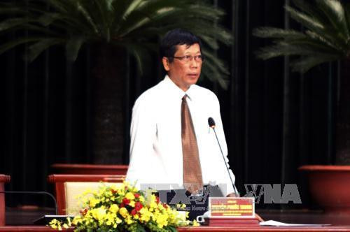 Giám đốc Sở Nông nghiệp và Phát triển Nông thôn Thành phố Hồ Chí Minh Nguyễn Phước Trung trả lời chất vấn. Ảnh: Hoàng Hải-TTXVN Giám đốc Sở Nông nghiệp và Phát triển Nông thôn Thành phố Hồ Chí Minh Nguyễn Phước Trung trả lời chất vấn. Ảnh: Hoàng Hải-TTXVN