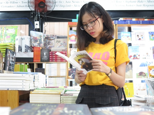 Độc giả trẻ tìm hiểu về tuyển tập truyện ngắn Ngụy của Nguyễn Trí, xuất bản năm 2017