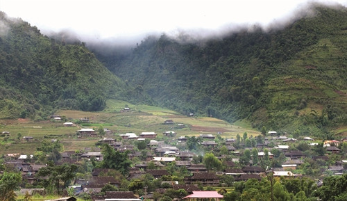 Bản làng của đồng bào các dân tộc hôm nay