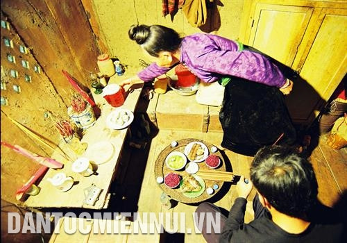 Trong mâm cơm cúng ngày Tết truyền thống của người Thái không thể thiếu món Pa pỉnh tộp. Ảnh: Hoàng Hà