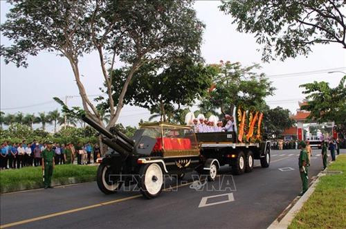 Linh cữu nguyên Chủ tịch nước, Đại tướng Lê Đức Anh về đến Nghĩa trang TP Hồ Chí Minh. Ảnh: Xuân Dự - TTXVN