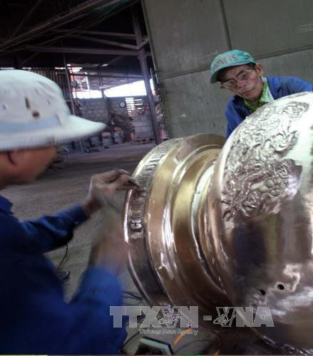 Nghệ nhân Nguyễn Văn Thuận - "Bàn tay vàng" nghề đúc đồng xứ Huế ảnh 3