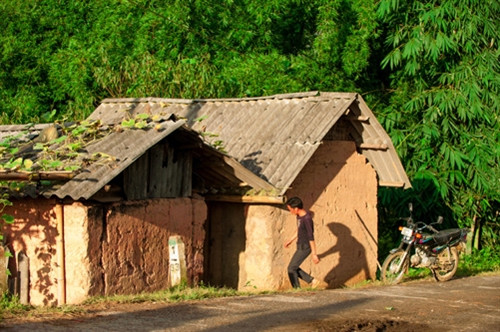 Vẻ đẹp nhà trình tường của đồng bào Hà Nhì ảnh 4