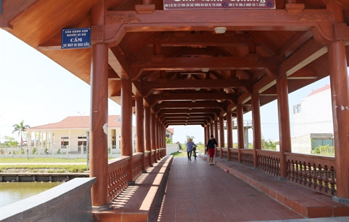 Độc đáo cầu ngói Kim Sơn (Ninh Bình) ảnh 7 Độc đáo cầu ngói Kim Sơn (Ninh Bình) ảnh 7