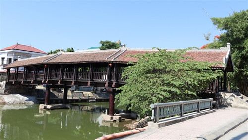 Độc đáo cầu ngói Kim Sơn (Ninh Bình) ảnh 1 Độc đáo cầu ngói Kim Sơn (Ninh Bình) ảnh 1