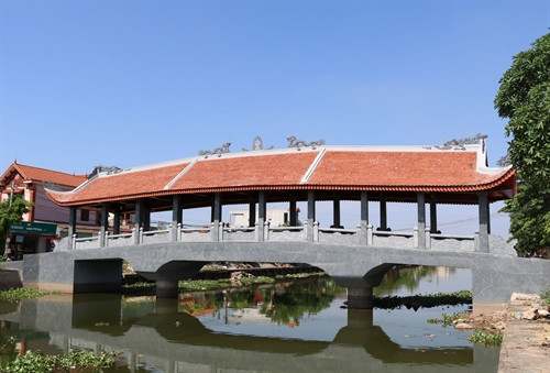 Độc đáo cầu ngói Kim Sơn (Ninh Bình) ảnh 4 Độc đáo cầu ngói Kim Sơn (Ninh Bình) ảnh 4